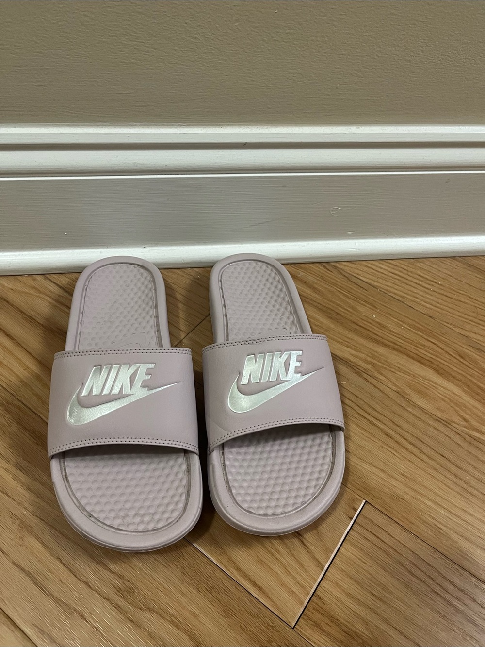 Nike Women’s Light Purple Slide Sandals with Silver Logo